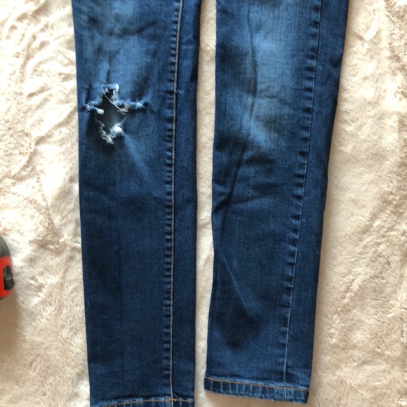 Zara Mid Rise Skinny Jeans - Picture 4 of 5